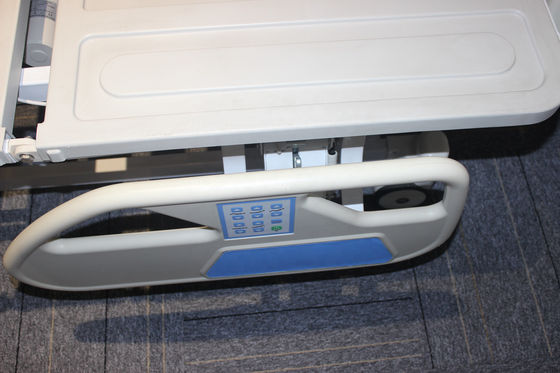 Lit d'hôpital électrique laminé à froid de l'acier 85in pour l'usage à la maison W105 blanc avec la toilette