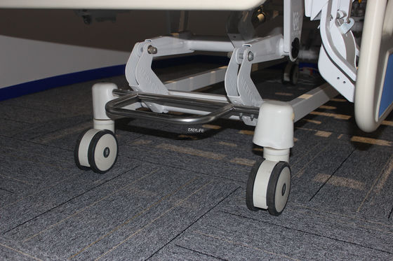 Lit d'hôpital électrique laminé à froid de l'acier 85in pour l'usage à la maison W105 blanc avec la toilette