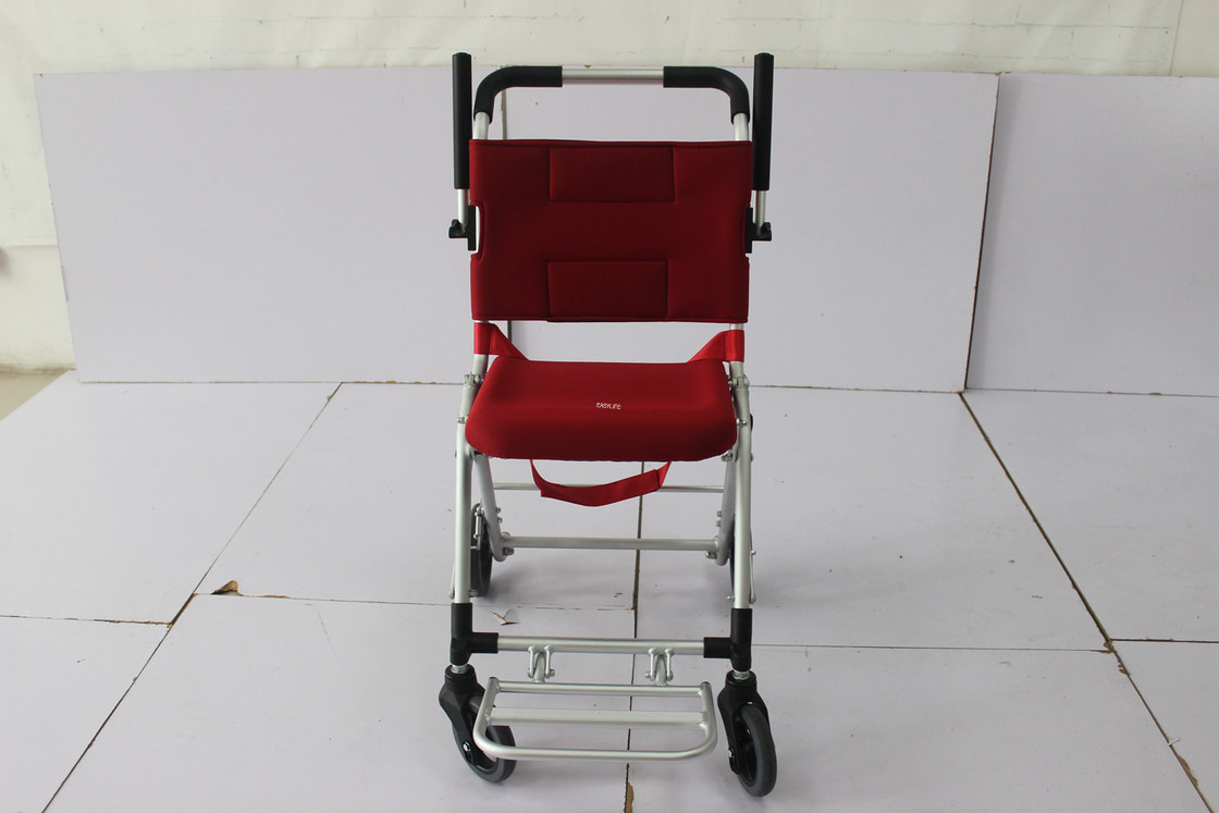 120 kg Meilleur fauteuil roulant pliable léger en alliage d'aluminium de type chenille 600 mm