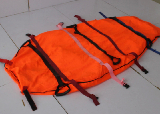Un bon prix. attelle portative de matelas de vide de civière de délivrance de secours de plein corps en ligne