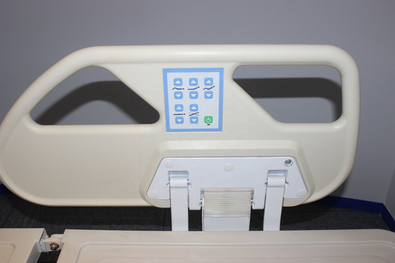 Un bon prix. lit d'hôpital électrique de réglage de la hauteur de 45cm 500MM rail de 5 de fonction d'Icu ABS de lit en ligne